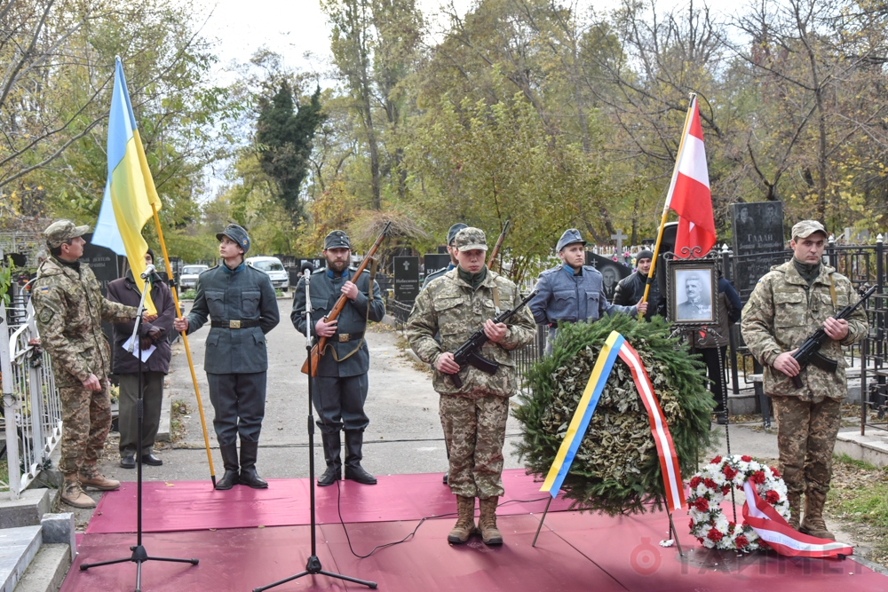 v_odesse_otkrili_pamyatnik_avstriyskomu_generalu_1395