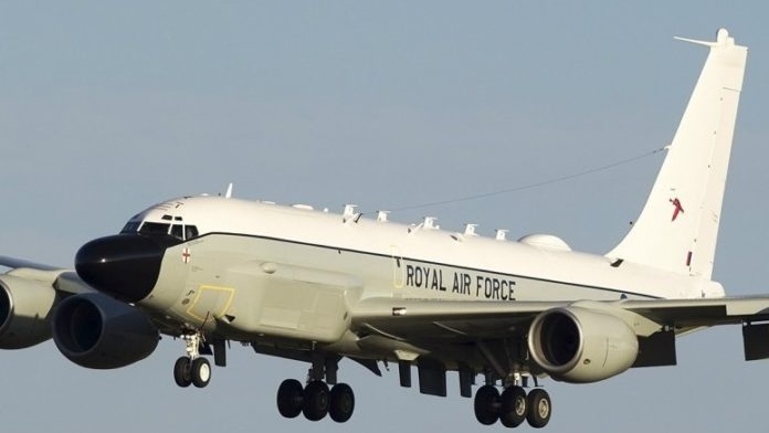 RC-135W-VVS-Velikobritanii-696x536-Cropped.jpg
