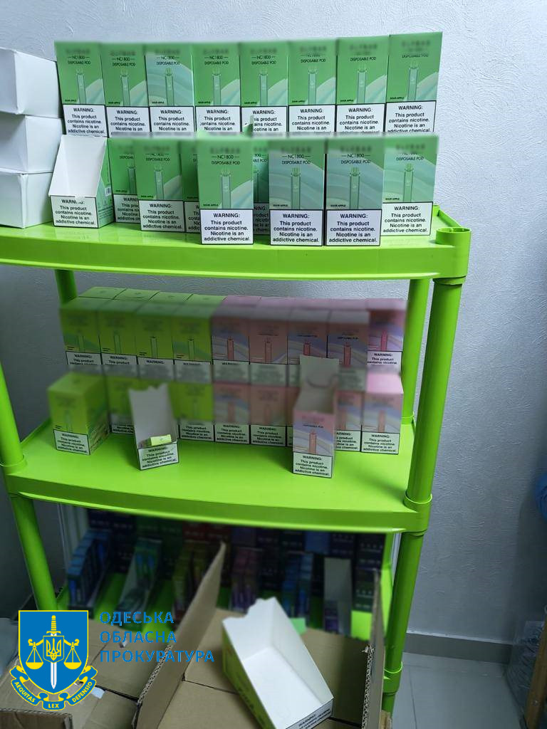 В Одессе ликвидировали масштабную продажу электронных сигарет. Читайте ...