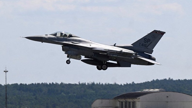 f-16-Cropped.jpg