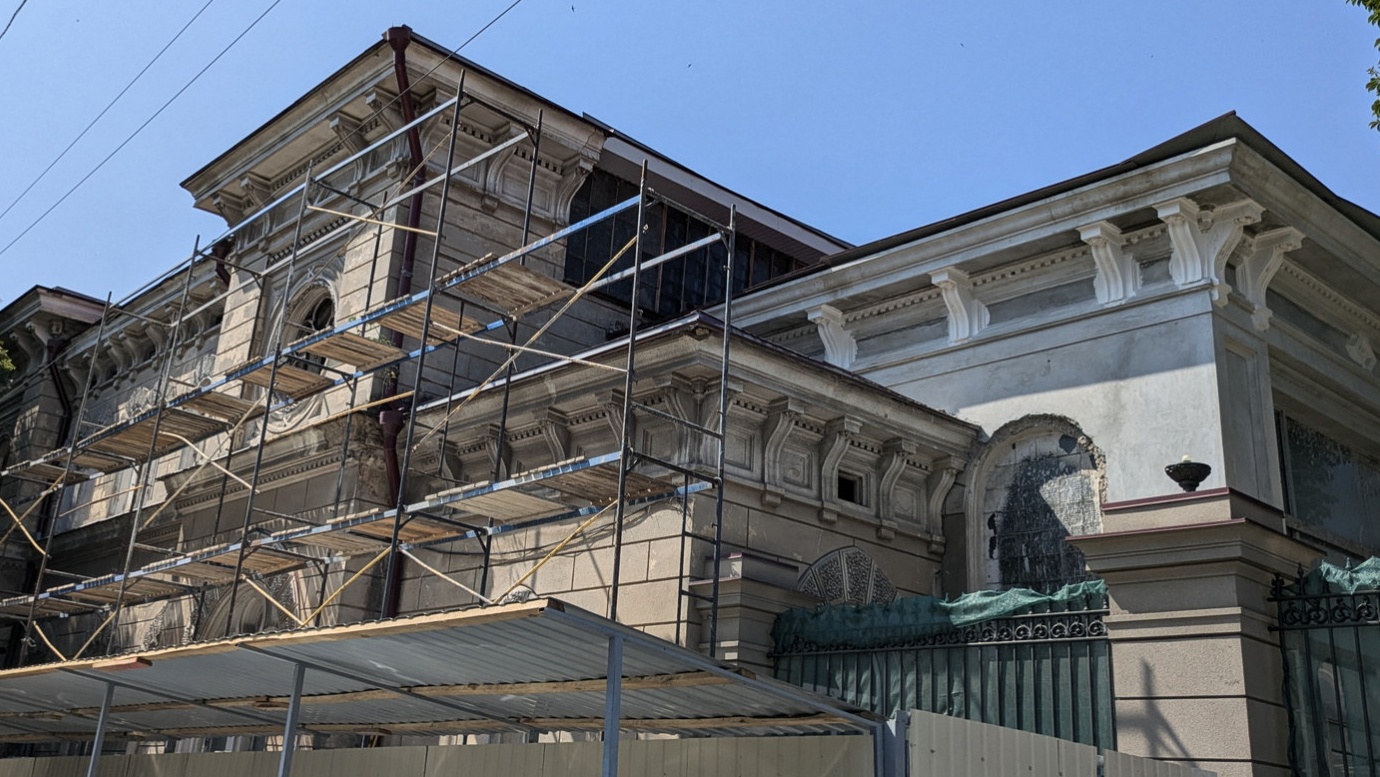 123172-Cropped.jpg