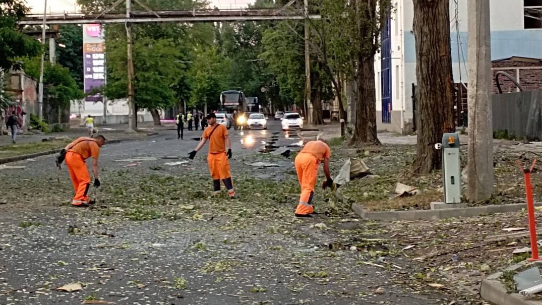 124103-Cropped.jpg