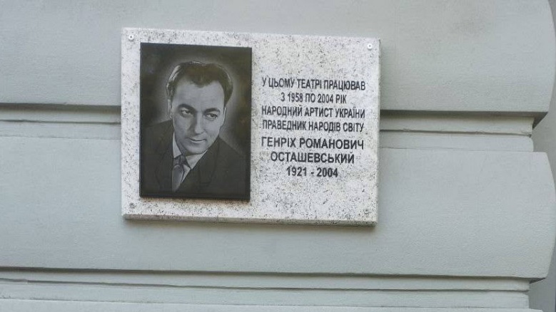 124262-Cropped.jpg