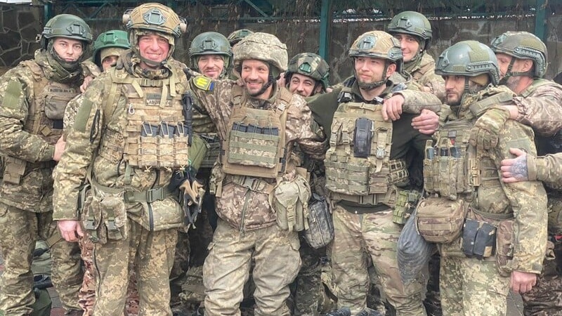 25_main-v1753506468-Cropped.jpg