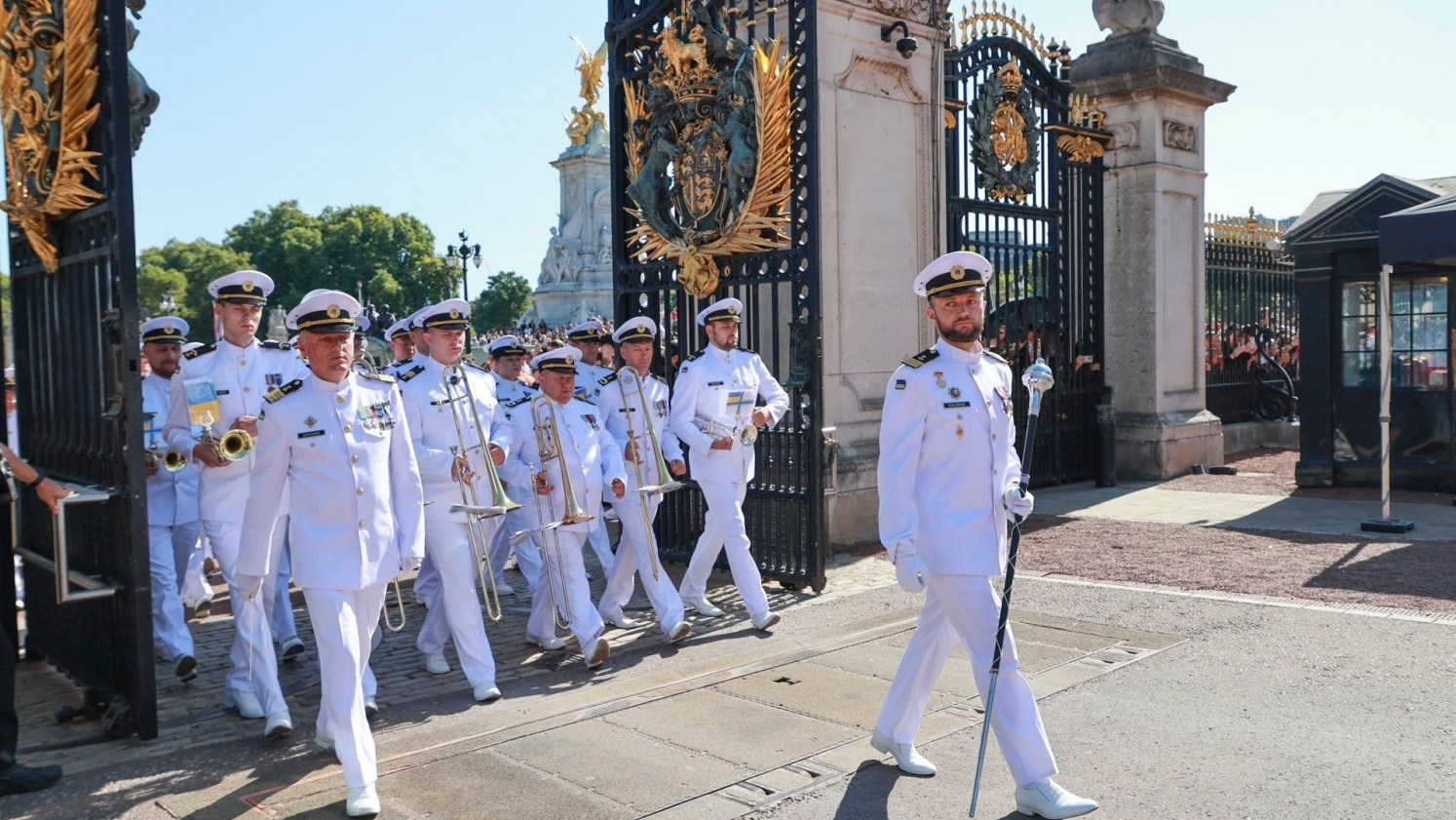 127178-Cropped.jpg