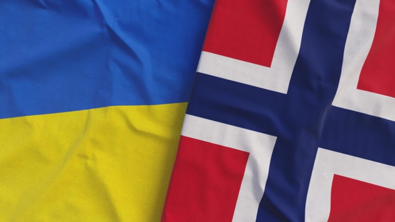 prapory_ukrainy_ta_norvegii-Cropped.jpg