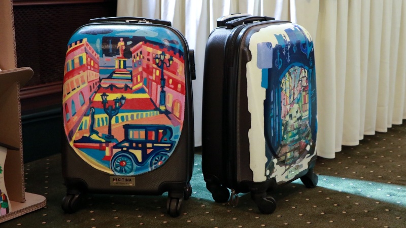 .-чемоданы-Cropped.jpg