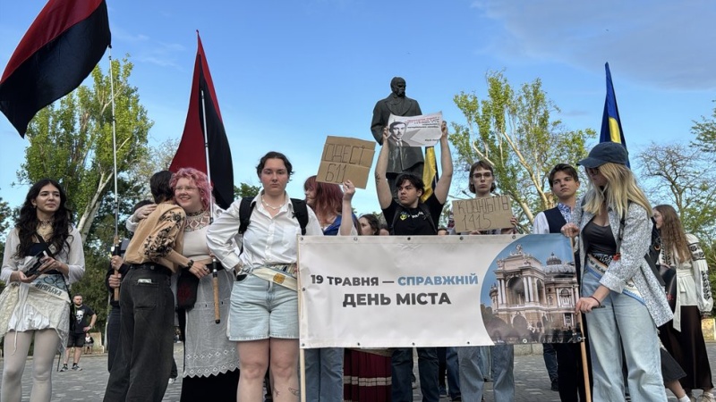 c824b0117245b593-1-Cropped.jpg