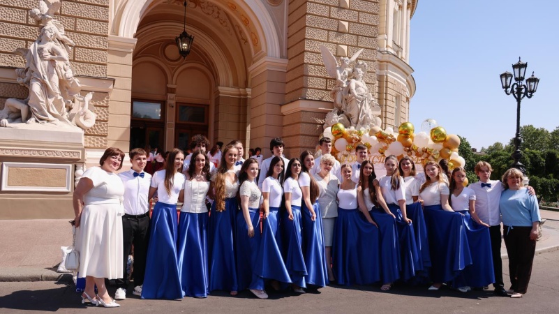155569-Cropped.jpg
