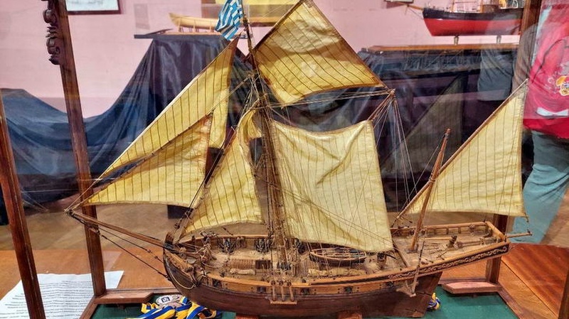 454-5-Cropped.jpg
