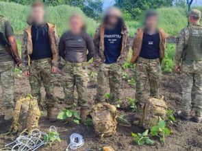 Одесские пограничники задержали столичных «уклонистов»
