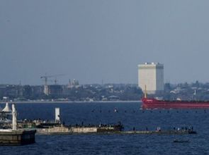 Зеленский: «Ни одно судно не смогло зайти нам в порт»